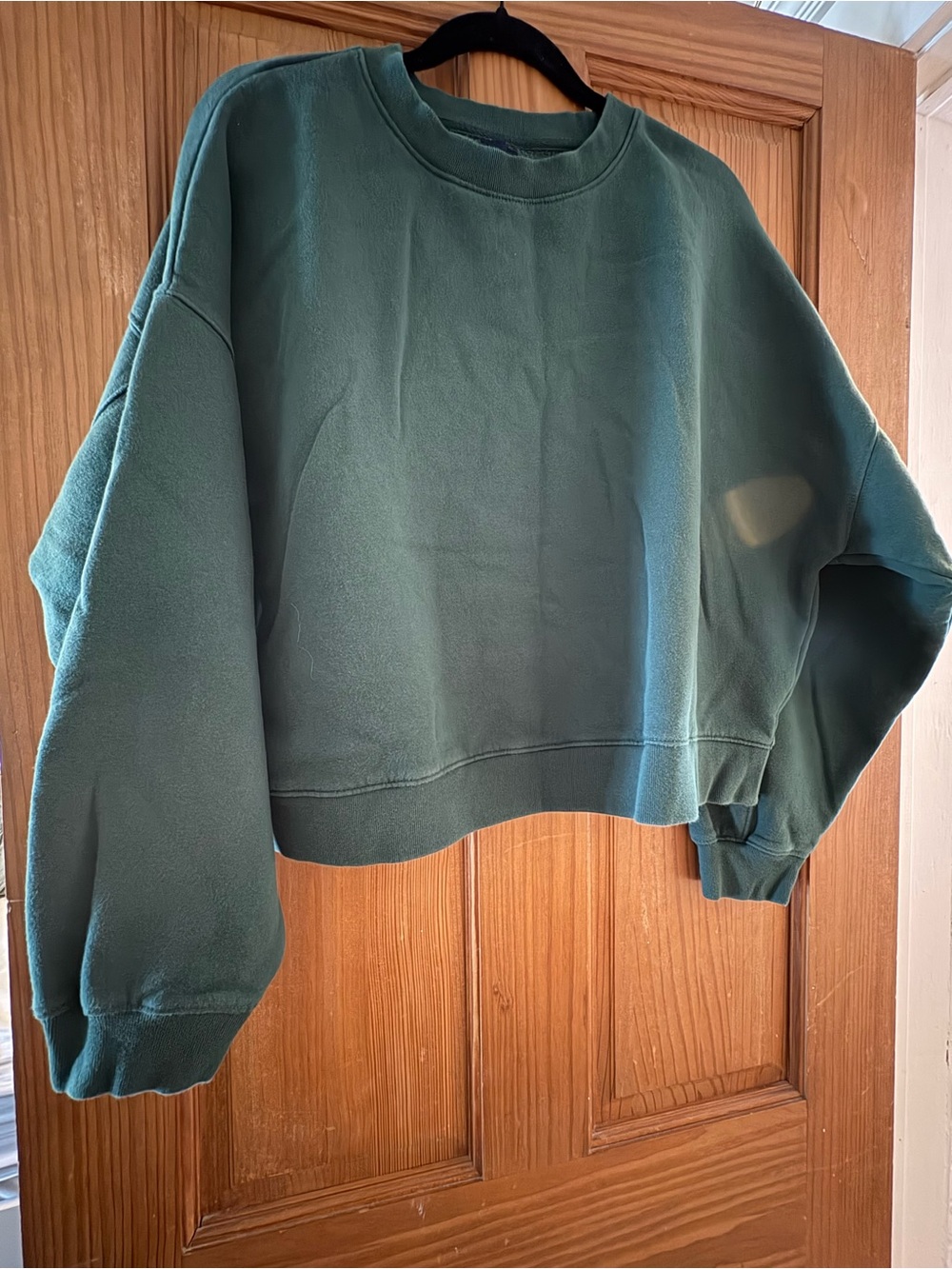 Gap cropped green crewneck